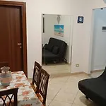 Elvyhouse City